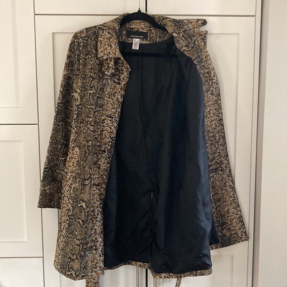 Jones New York Python Print Short Trench Coat Size Small - Picture 12 of 15